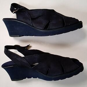 Vintage Handmade Navy Blue Suede Women shoes Size 7